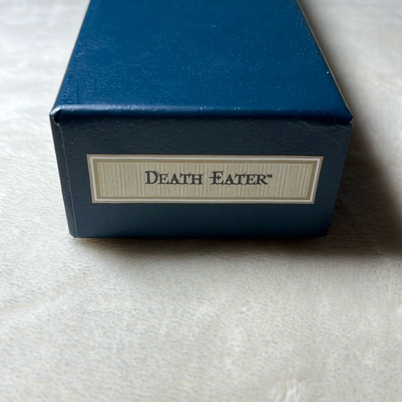 Harry Potter “Death Eater” wand - Picture 4 of 6
